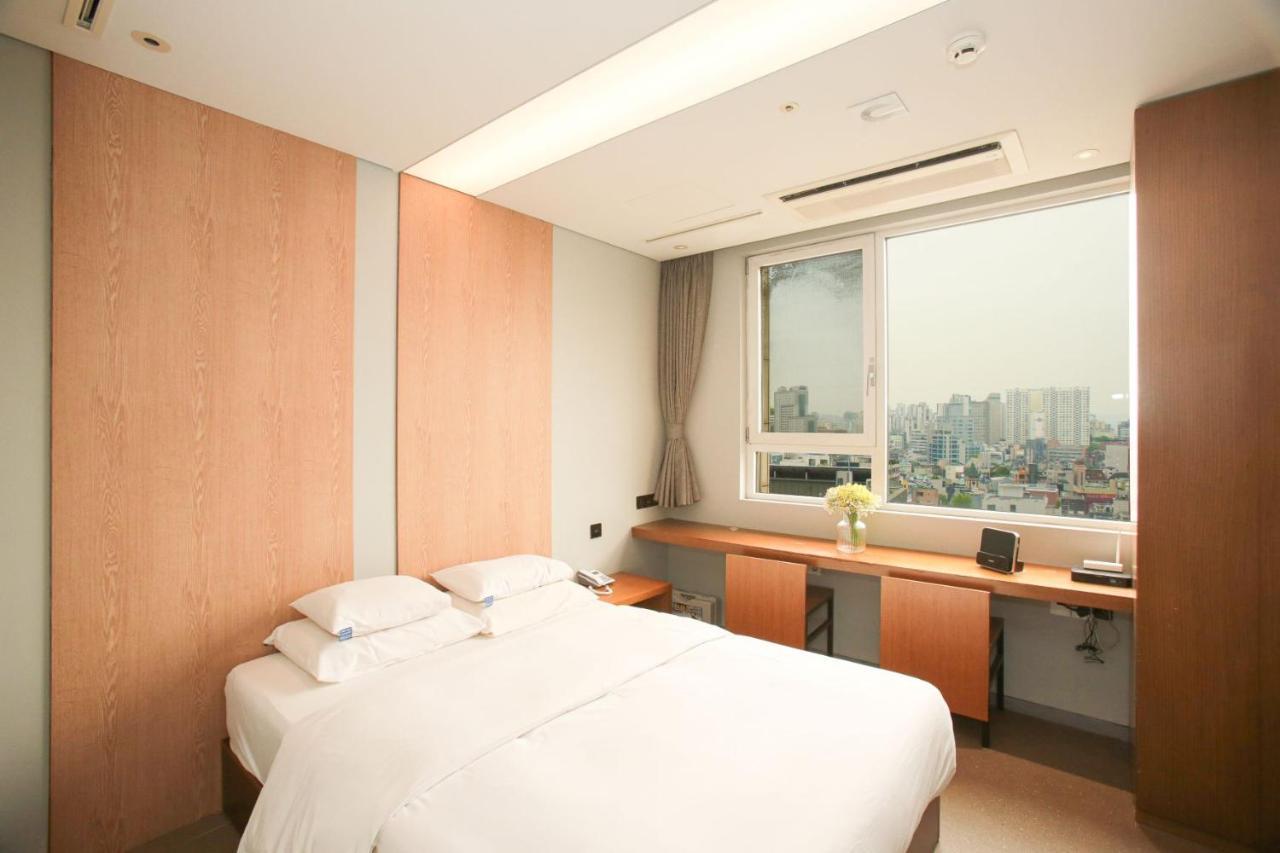 Hotel The Designers Hongdae Seoel Buitenkant foto