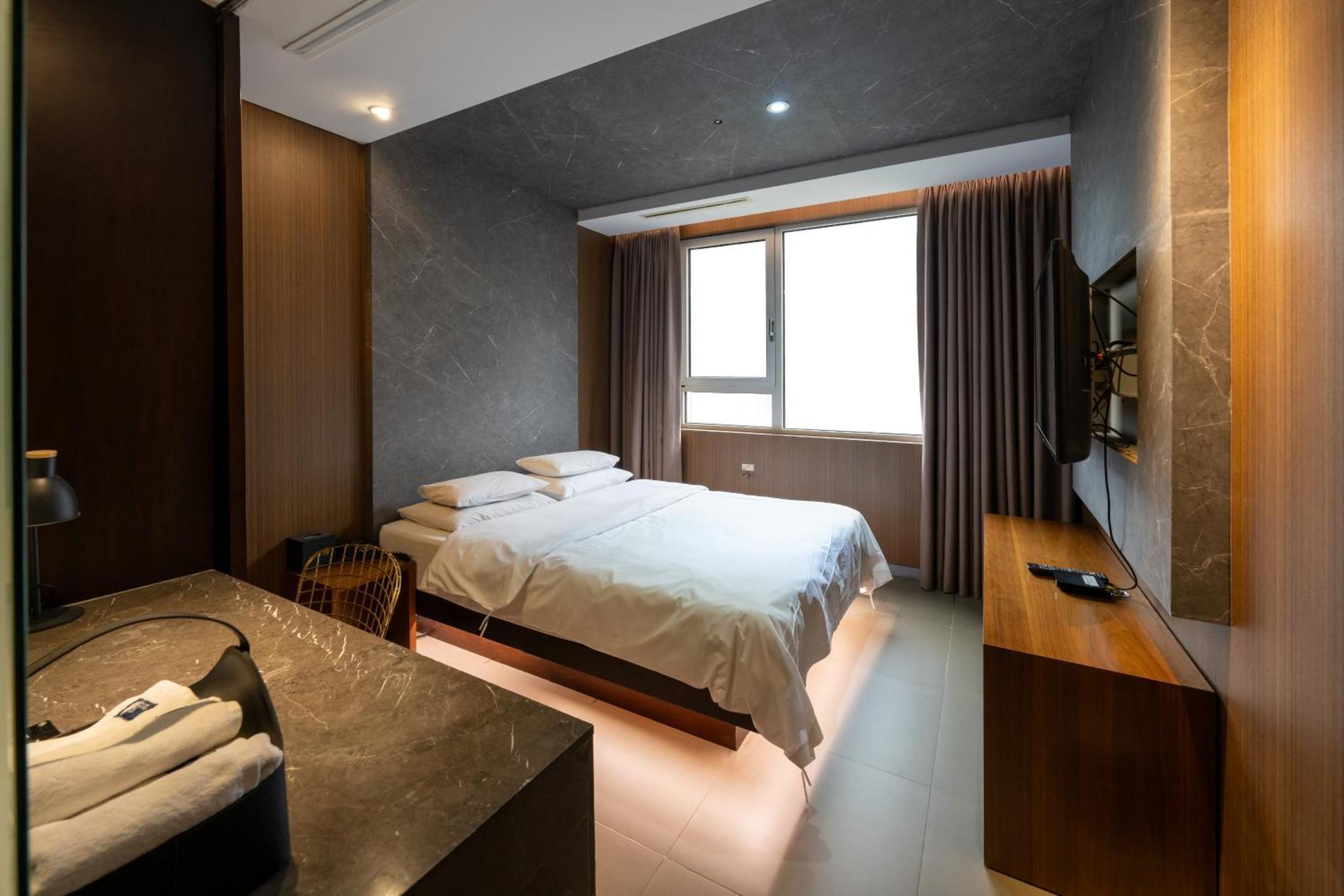 Hotel The Designers Hongdae Seoel Buitenkant foto
